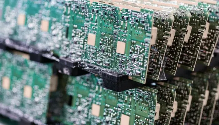 Cost-optimised | PCBs Cost-optimised delivery of printed circuit boards
