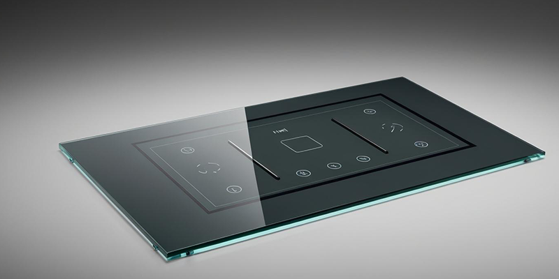 HMI glass | EVYTRA HMI Design with glass surface
